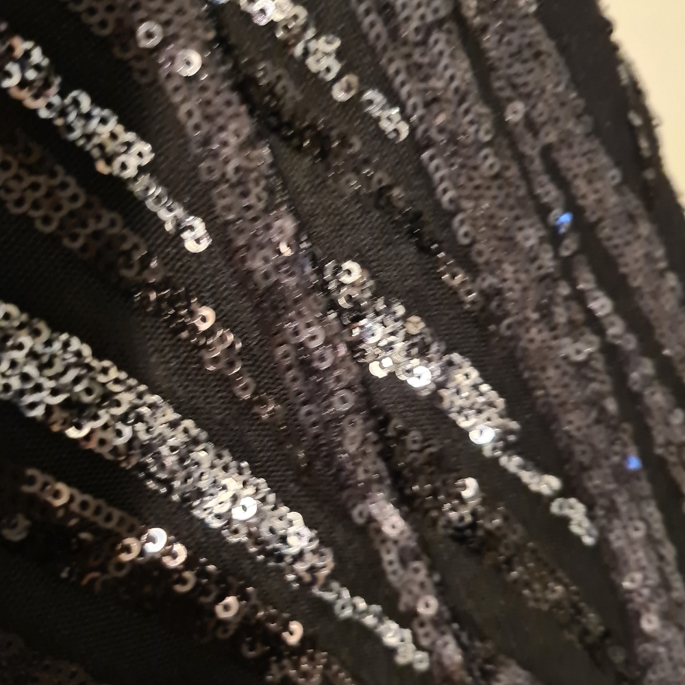 Dress - Picture 7 of 10